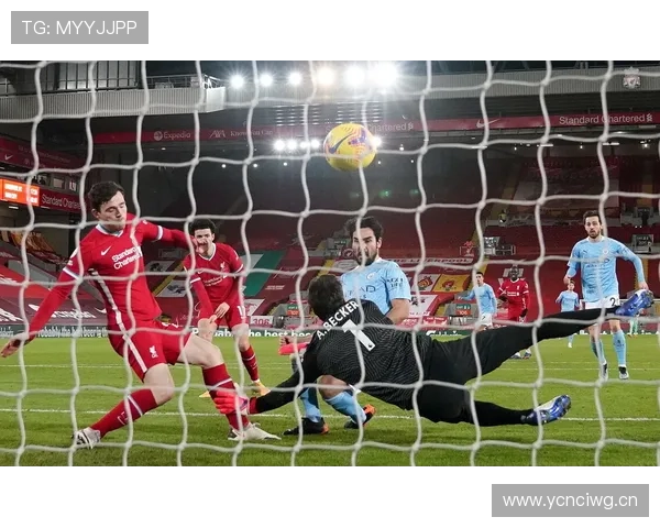 坎塞洛与阿诺德：组织型边卫的两种路径解析