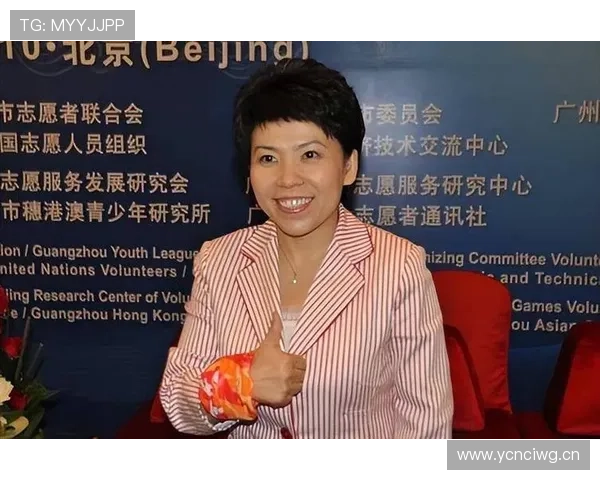 邓亚萍居然还能这么潇洒离开赛场，平时那股严肃感去哪儿了？